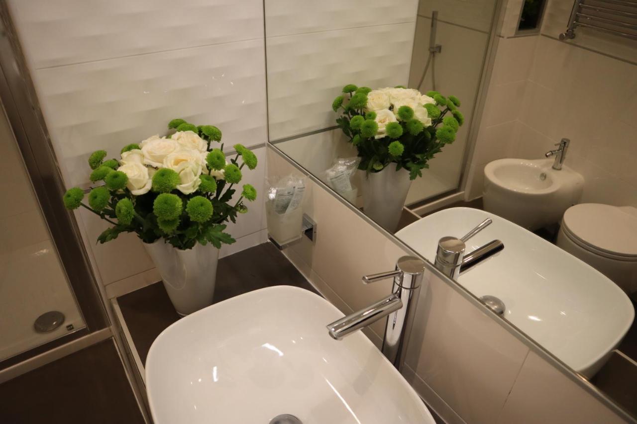 Millina Suites In Navona Roma Exterior foto