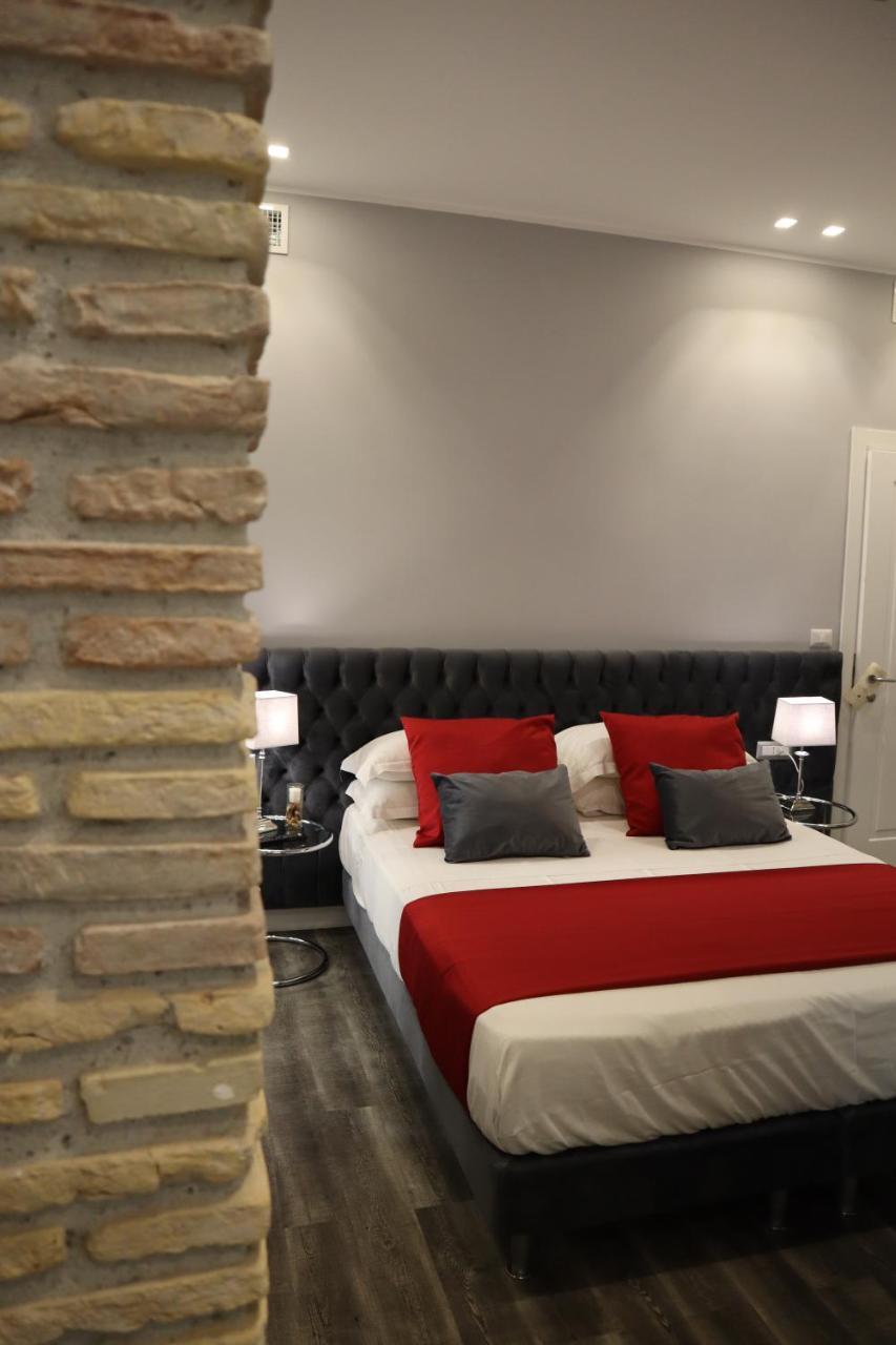 Millina Suites In Navona Roma Exterior foto