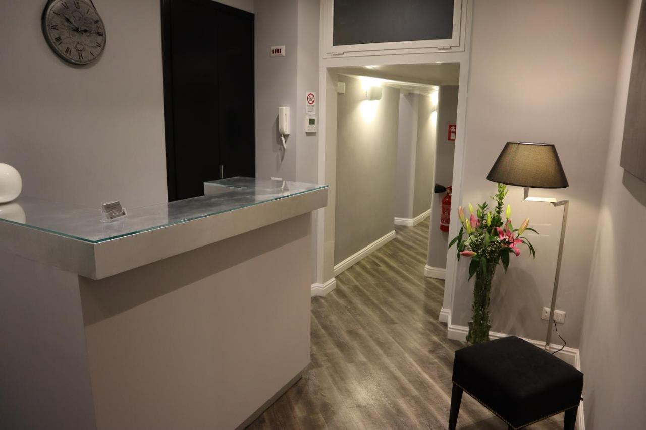 Millina Suites In Navona Roma Exterior foto